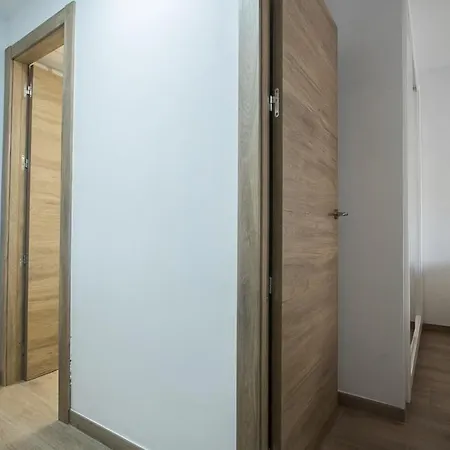 Ideal Center House * Alicante